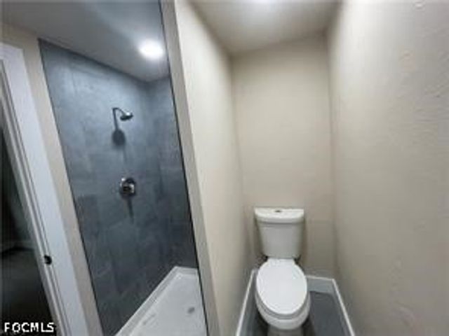 466 Wilma AVE, Fort Myers, FL 33905