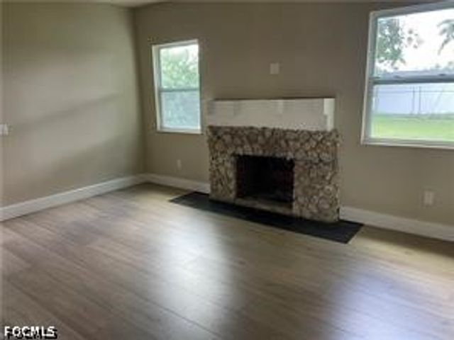 466 Wilma AVE, Fort Myers, FL 33905