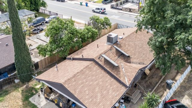 2701 N Inyo Street, Bakersfield, CA 93305