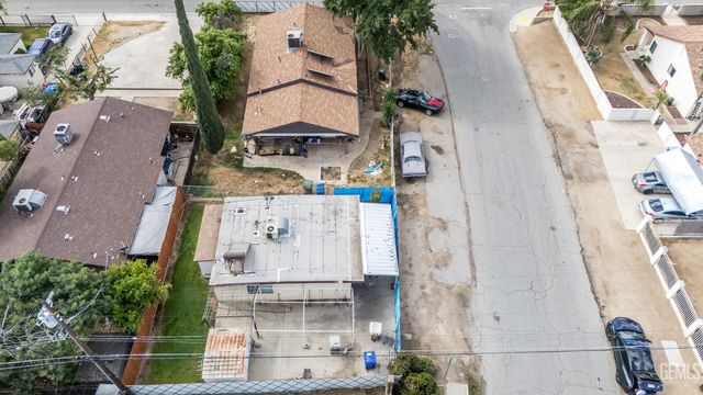 2701 N Inyo Street, Bakersfield, CA 93305