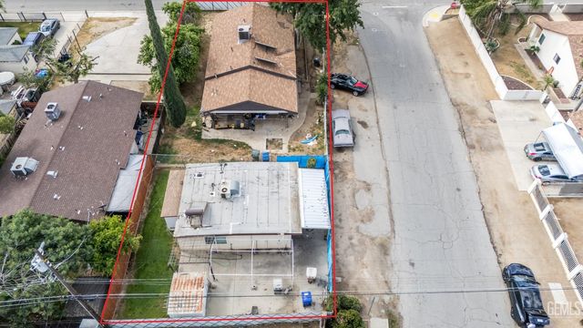 2701 N Inyo Street, Bakersfield, CA 93305