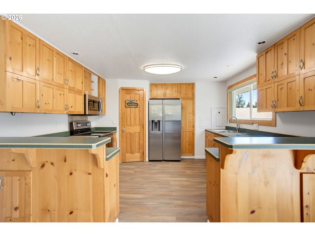 17716 Ne 232ND Ave, Brush Prairie, WA 98606