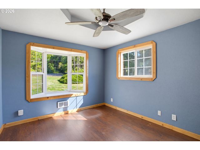 17716 Ne 232ND Ave, Brush Prairie, WA 98606
