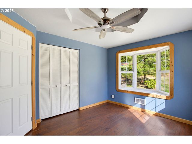 17716 Ne 232ND Ave, Brush Prairie, WA 98606