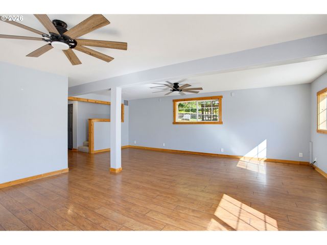 17716 Ne 232ND Ave, Brush Prairie, WA 98606