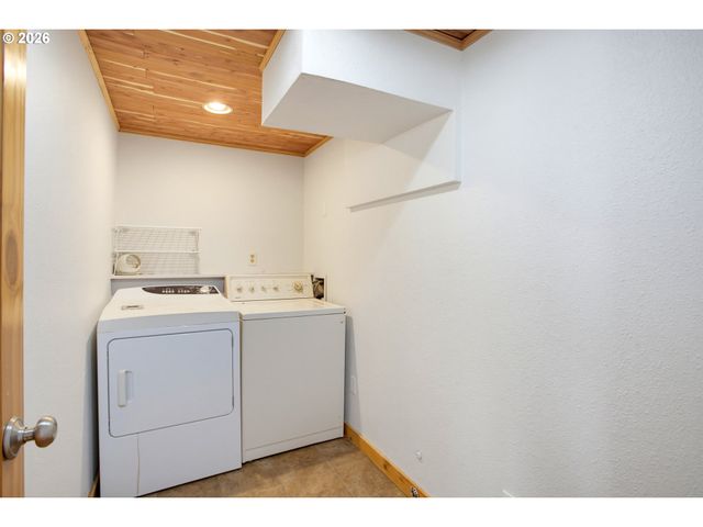 17716 Ne 232ND Ave, Brush Prairie, WA 98606