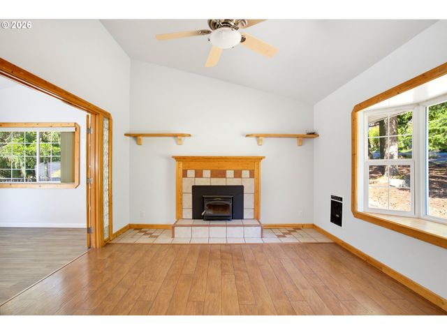 17716 Ne 232ND Ave, Brush Prairie, WA 98606