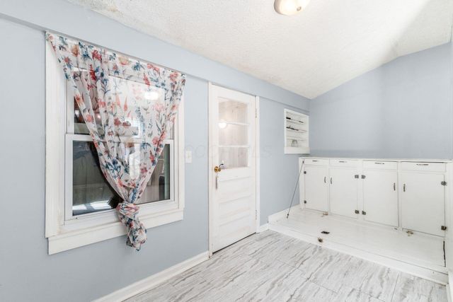 111 N High Street, Baltimore, OH 43105