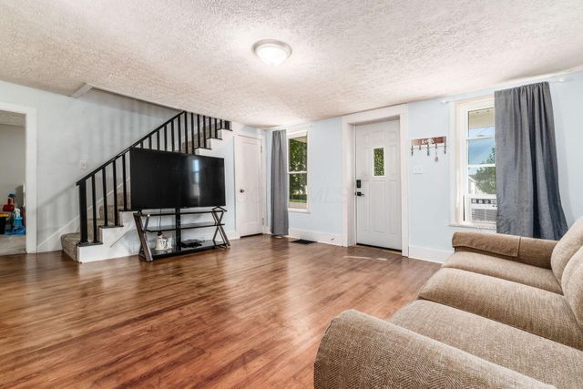 111 N High Street, Baltimore, OH 43105