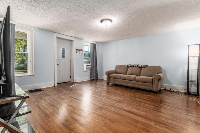 111 N High Street, Baltimore, OH 43105