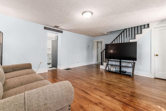 111 N High Street, Baltimore, OH 43105