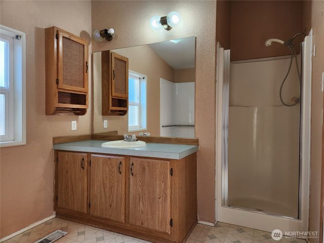 231 SE Whitener Road, Shelton, WA 98584