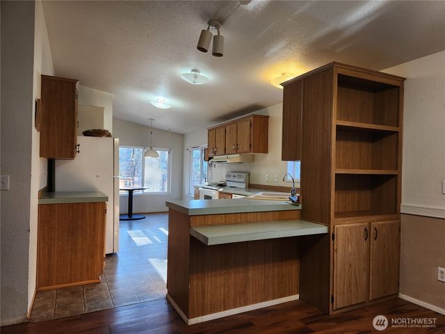 231 SE Whitener Road, Shelton, WA 98584