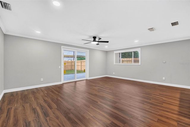 8700 58TH LANE N, Pinellas Park, FL 33782