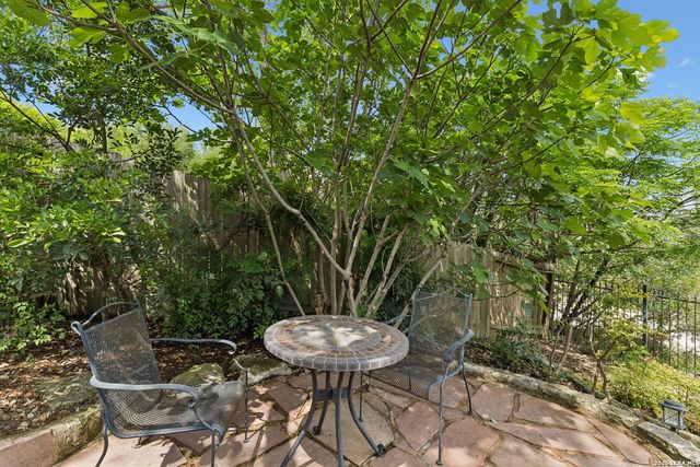 535 Mesa Bluff, San Antonio, TX 78258