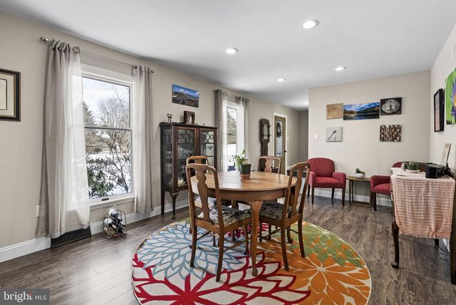 111 BRIARWOOD DR, Downingtown, PA 19335