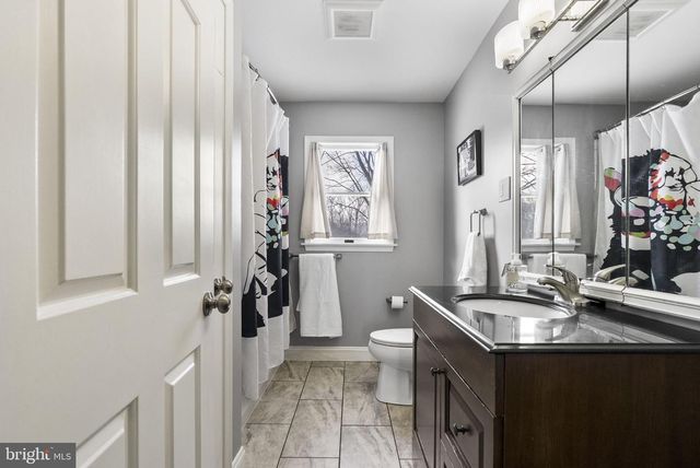 111 BRIARWOOD DR, Downingtown, PA 19335