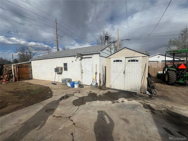 3100 S Pearl St, Englewood, CO 80113