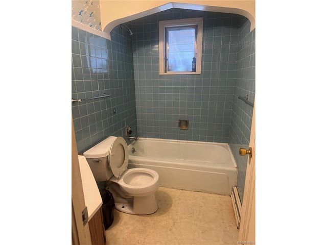 3100 S Pearl St, Englewood, CO 80113