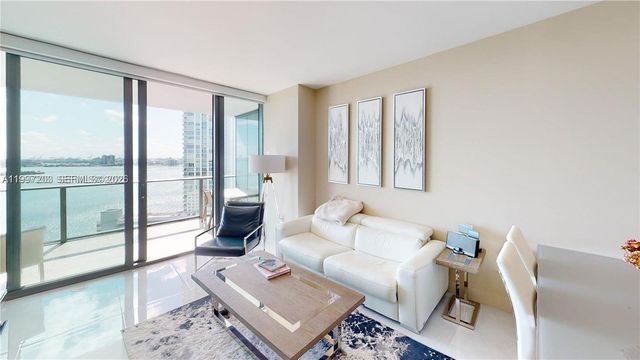 650 NE 32nd St 2005, Miami, FL 33137