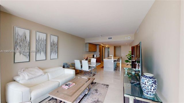 650 NE 32nd St 2005, Miami, FL 33137