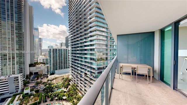 650 NE 32nd St 2005, Miami, FL 33137