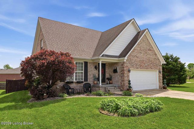 236 Bentwood Dr, Shepherdsville, KY 40165