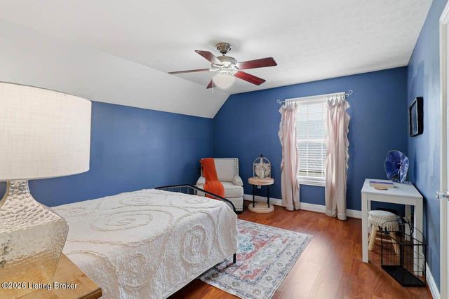 236 Bentwood Dr, Shepherdsville, KY 40165