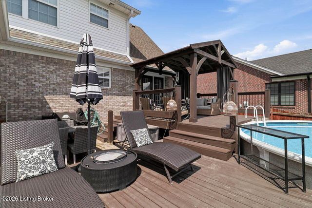 236 Bentwood Dr, Shepherdsville, KY 40165