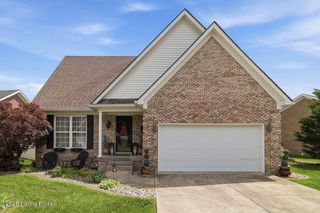 236 Bentwood Dr, Shepherdsville, KY 40165