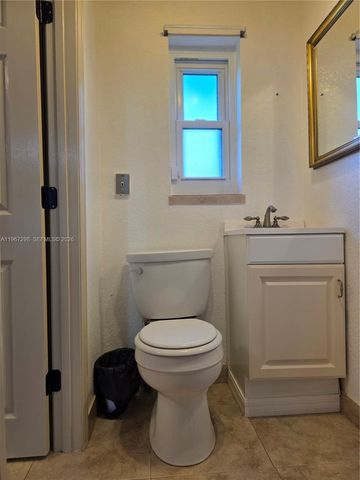 4321 Kirby Loop Rd 1, Fort Pierce, FL 34981