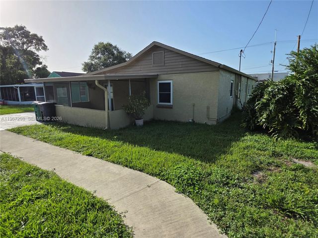 4321 Kirby Loop Rd 1, Fort Pierce, FL 34981