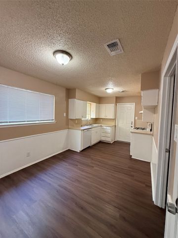 1225 Cordell Street, Denton, TX 76201