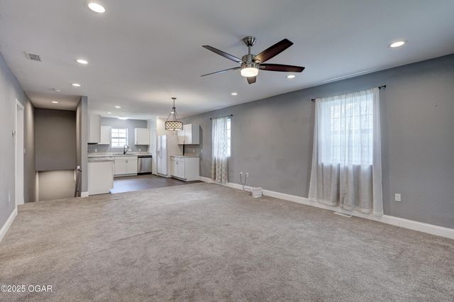 2321 S Picher Avenue, Joplin, MO 64804