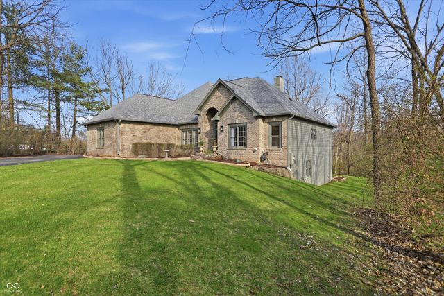 9010 Summer Estate Drive, Indianapolis, IN 46256