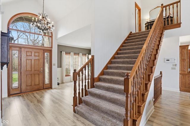 9010 Summer Estate Drive, Indianapolis, IN 46256