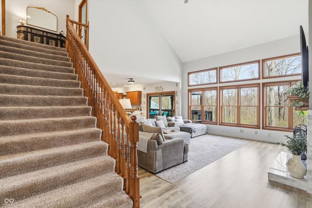 9010 Summer Estate Drive, Indianapolis, IN 46256