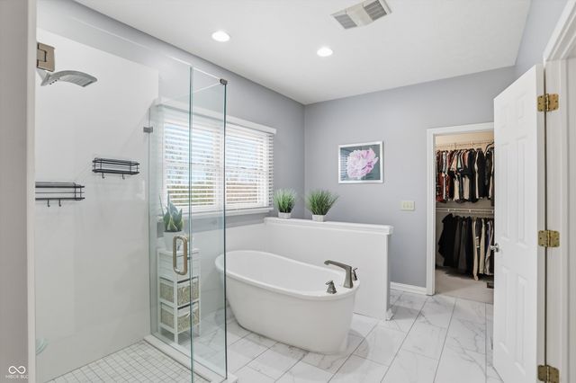 9010 Summer Estate Drive, Indianapolis, IN 46256