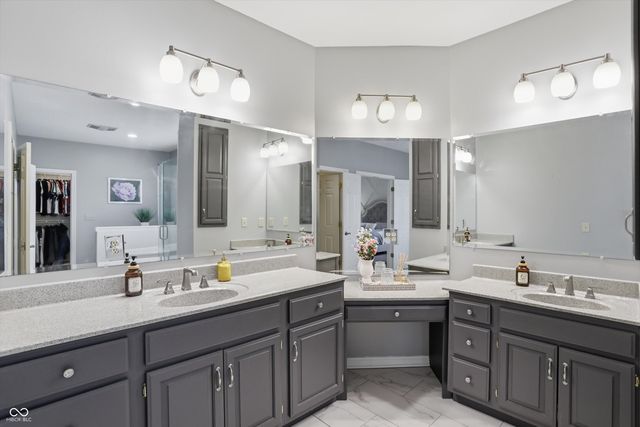 9010 Summer Estate Drive, Indianapolis, IN 46256