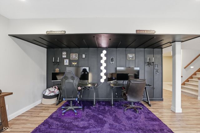 9010 Summer Estate Drive, Indianapolis, IN 46256