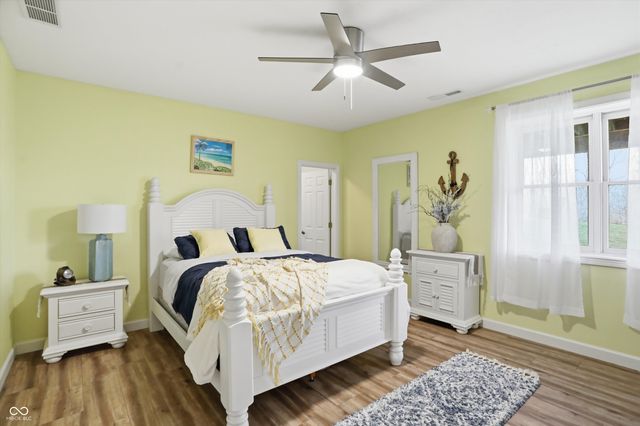 9010 Summer Estate Drive, Indianapolis, IN 46256