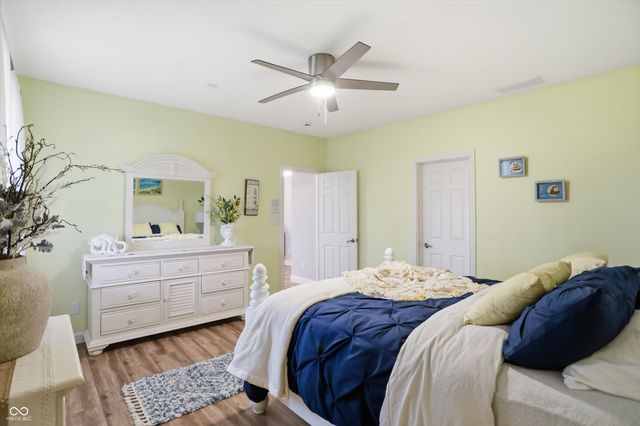 9010 Summer Estate Drive, Indianapolis, IN 46256