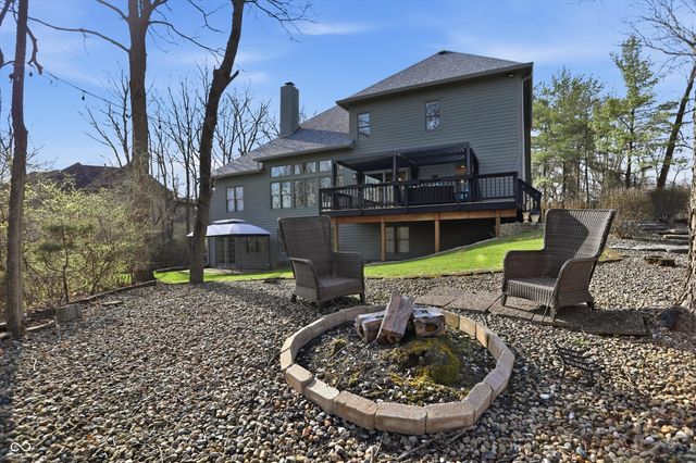 9010 Summer Estate Drive, Indianapolis, IN 46256