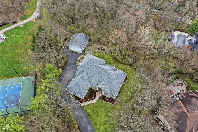 9010 Summer Estate Drive, Indianapolis, IN 46256