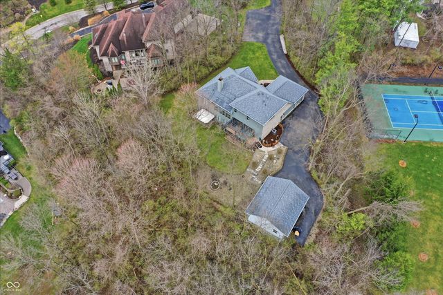 9010 Summer Estate Drive, Indianapolis, IN 46256