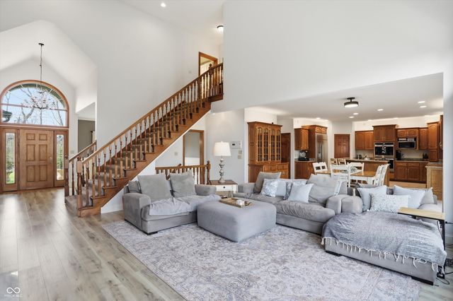 9010 Summer Estate Drive, Indianapolis, IN 46256