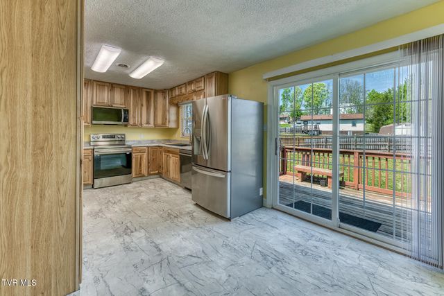 515 Hickory Hills Road, Church Hill, TN 37642