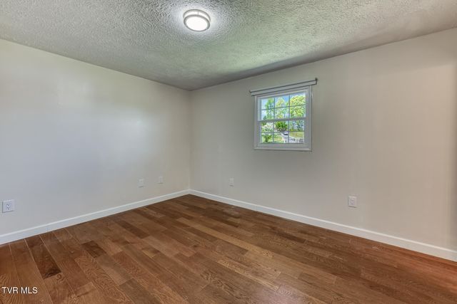 515 Hickory Hills Road, Church Hill, TN 37642