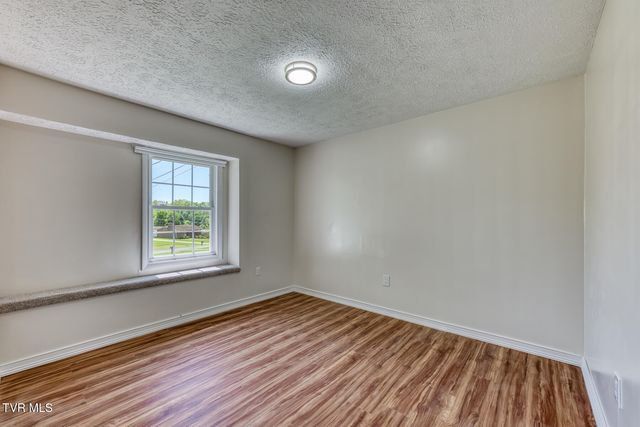 515 Hickory Hills Road, Church Hill, TN 37642