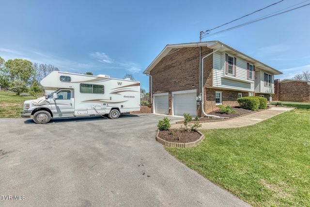 515 Hickory Hills Road, Church Hill, TN 37642